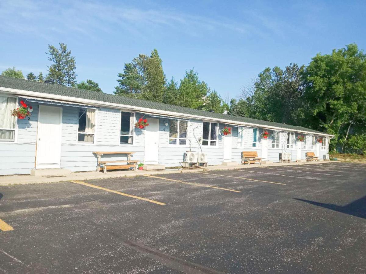 Stop 21 Motel Southampton Exterior foto